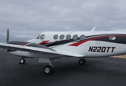 Beechcraft King Air 200 N220TT