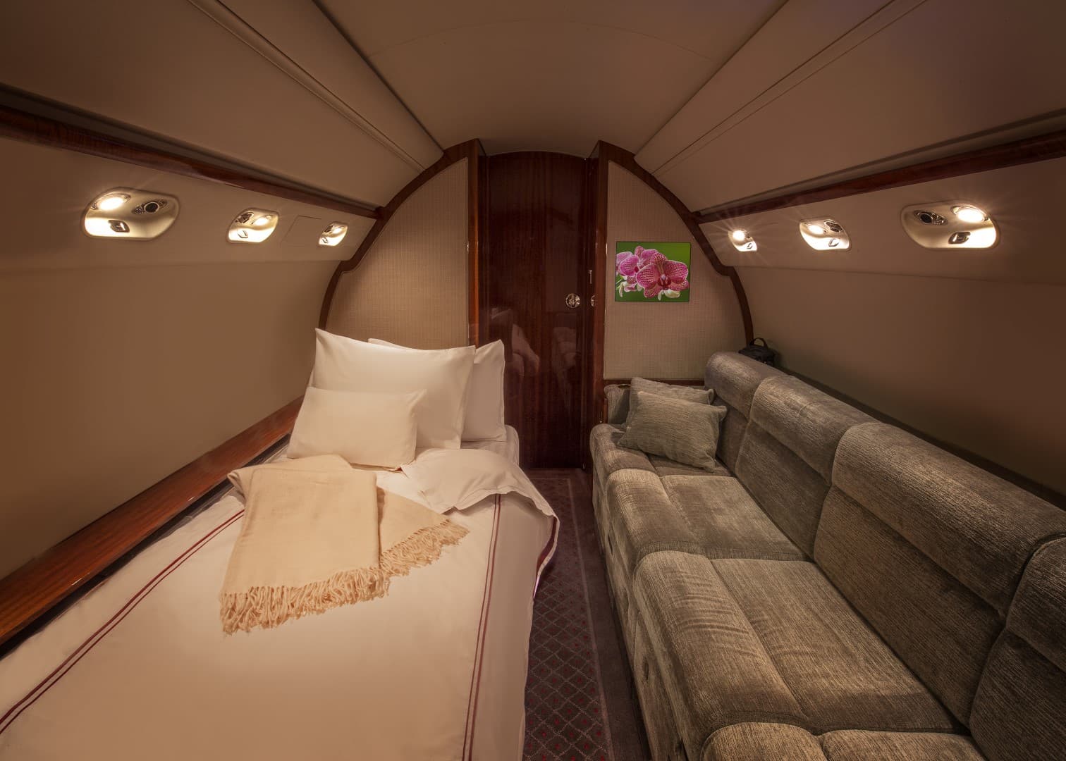Gulfstream V N222LX