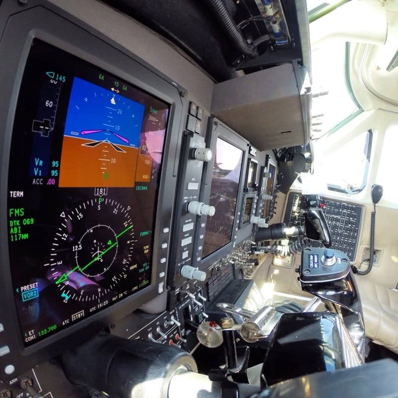 Beechcraft King Air B200 N223MW