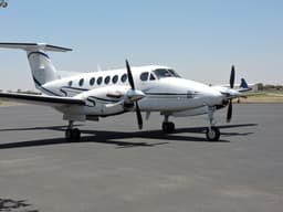 Beechcraft King Air B200 N223MW