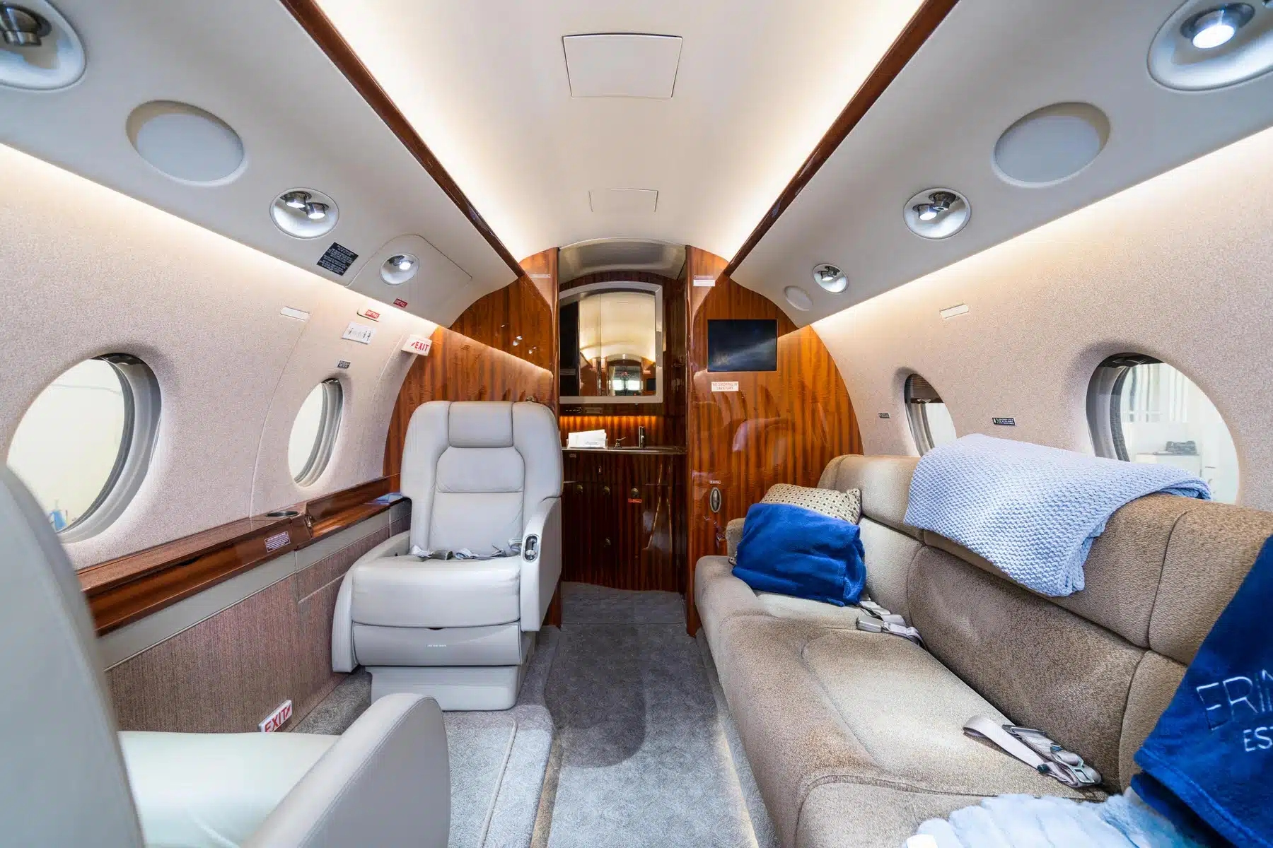 Gulfstream G200 N224MZ