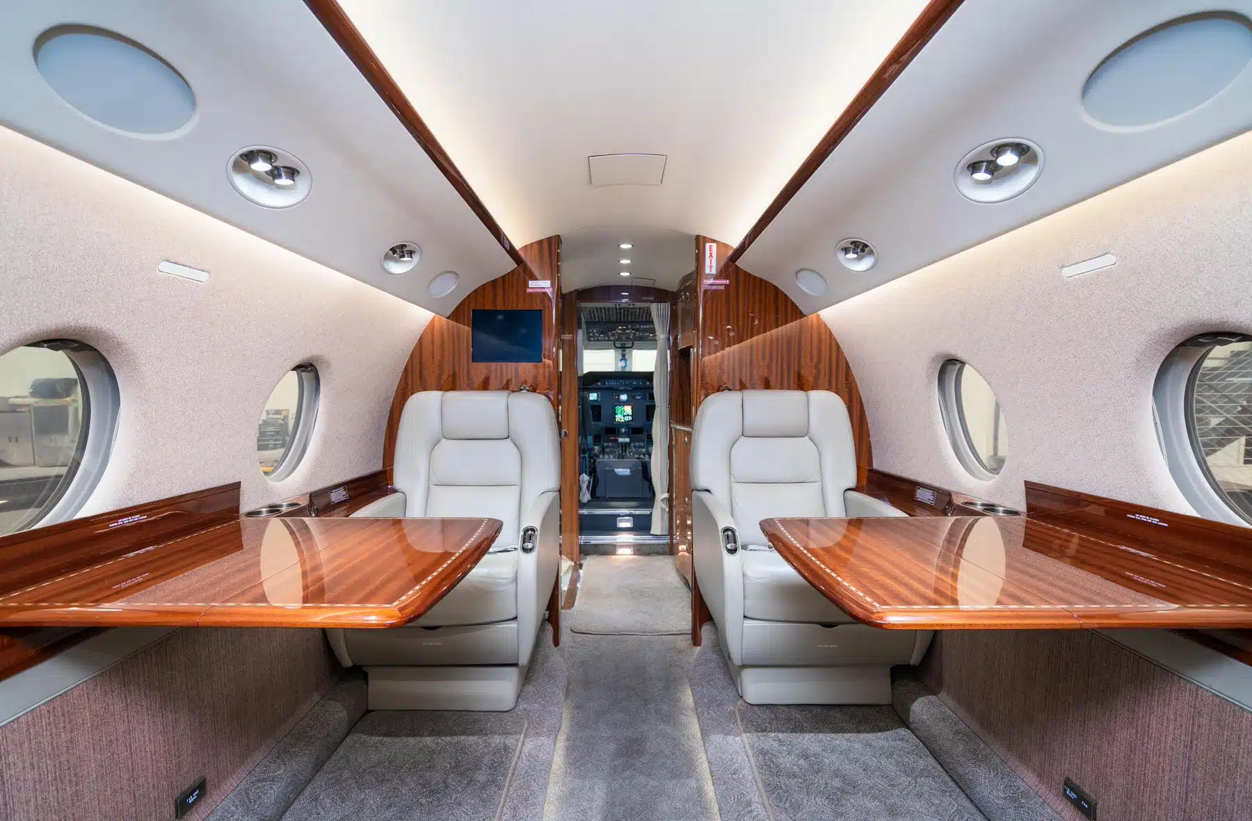 Gulfstream G200 N224MZ