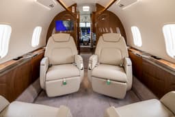 Challenger 350 N228PK