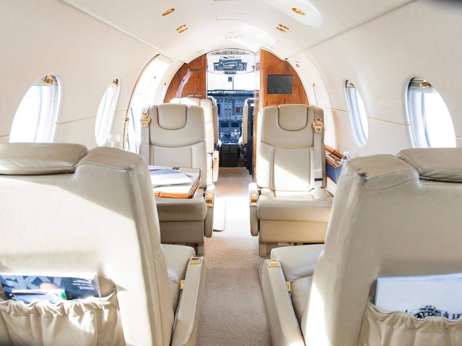 Beechjet 400A N228SB