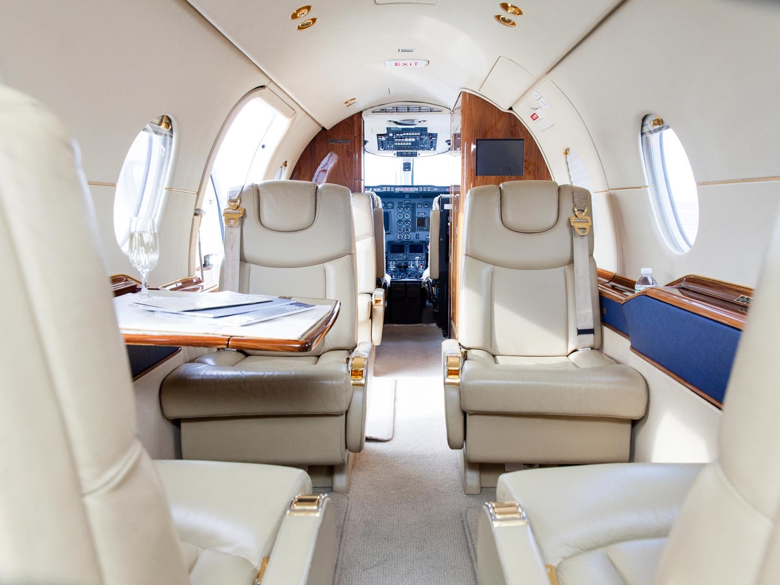 Beechjet 400A N228SB