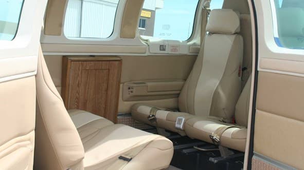 Beechcraft 58 Baron N2333B