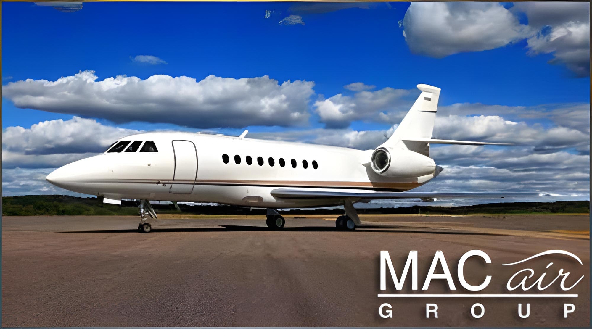 Falcon 2000 N234FJ