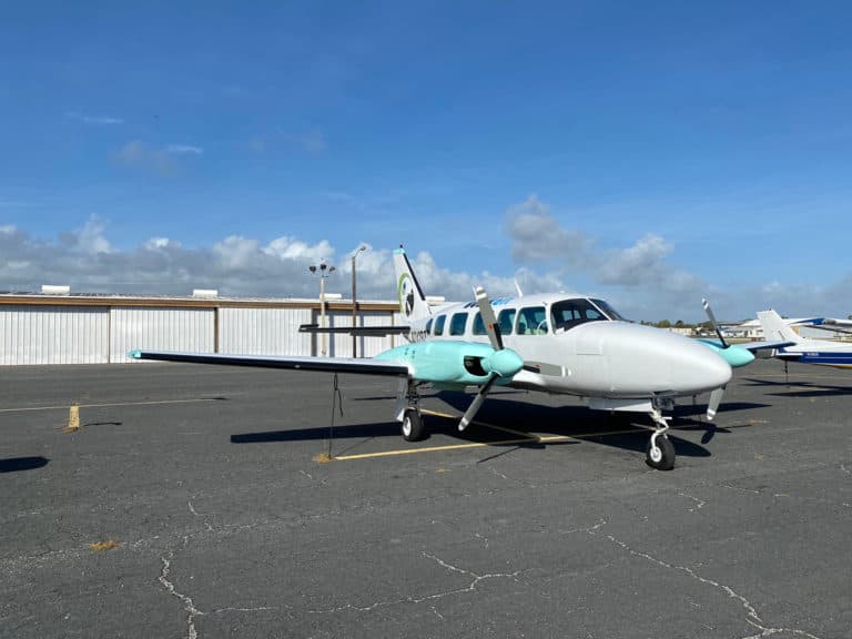 Piper PA-31-350 Chieftain N242BZ