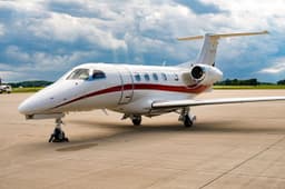 Embraer Phenom 300 N247CM