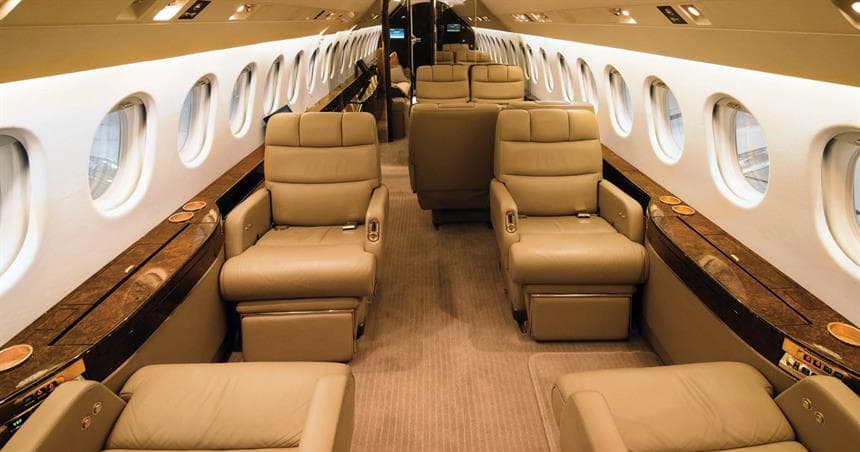 Falcon 900 N247FR