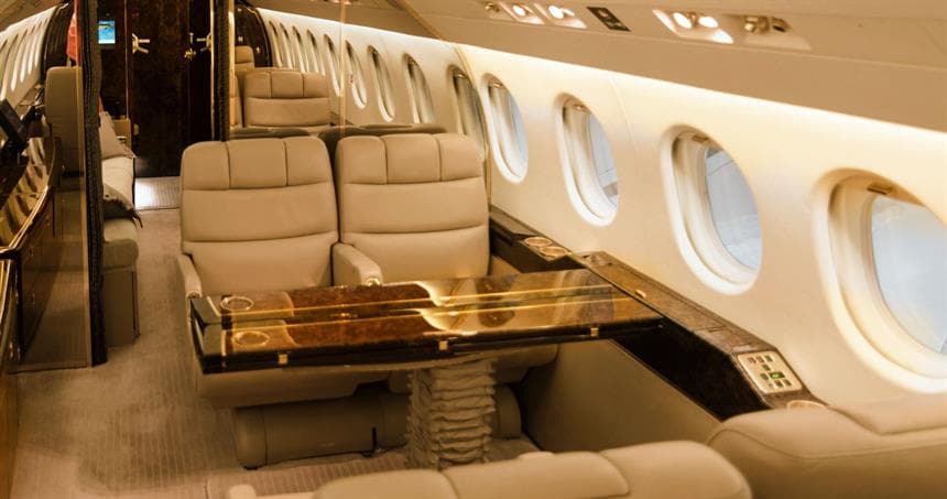 Falcon 900 N247FR