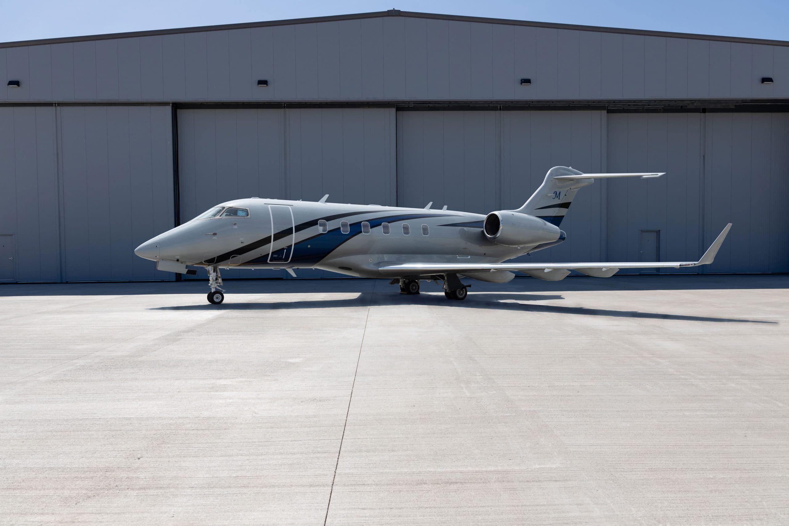 Challenger 300 N247FS