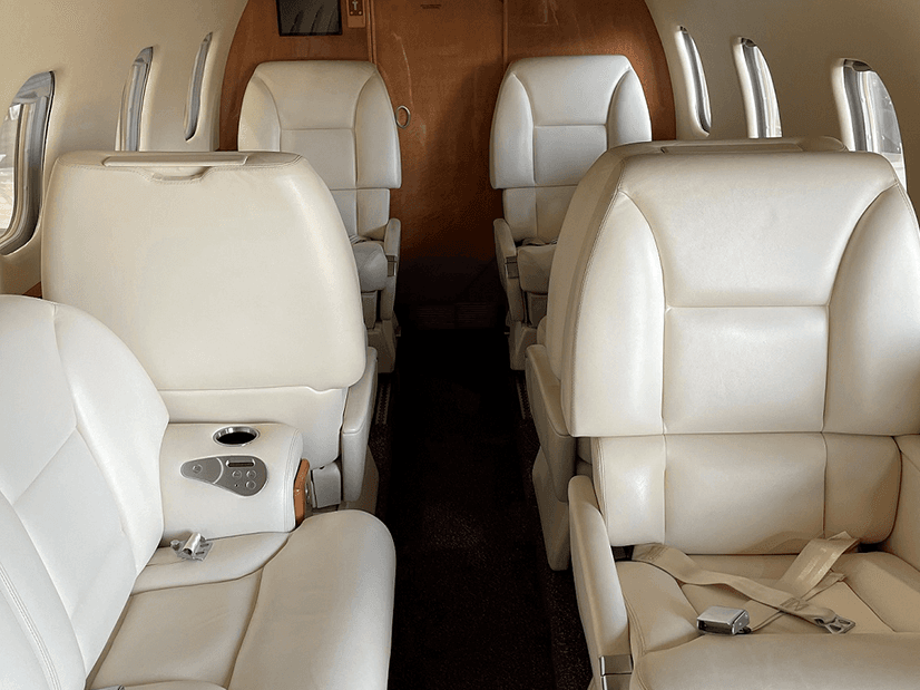 Learjet 60 N248LA