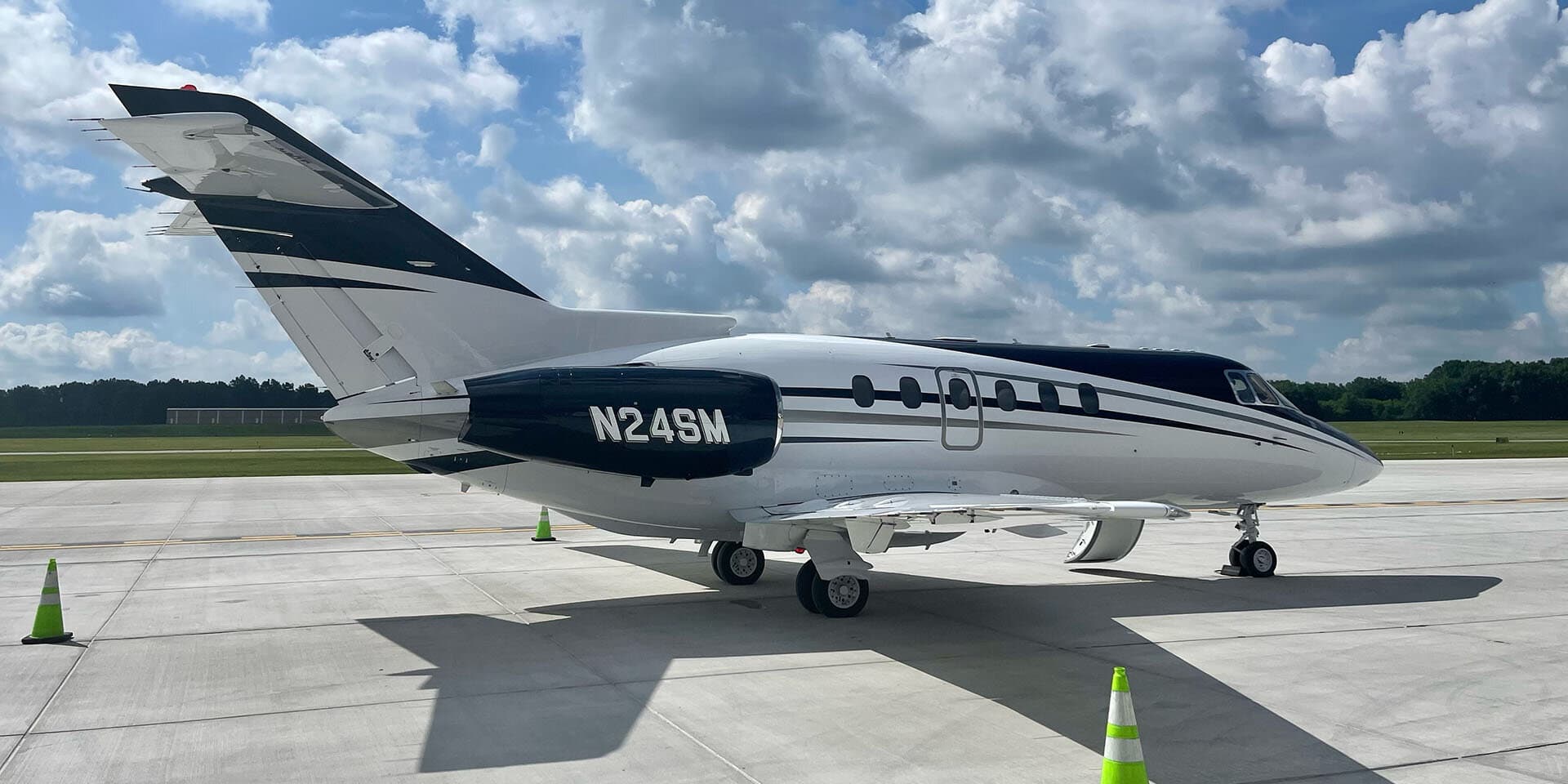 Hawker 800XP N24SM
