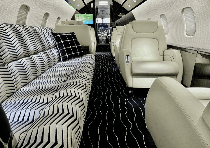 Challenger 300 N253XS