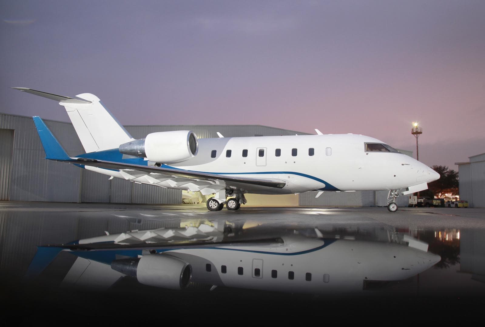Challenger 650 N258GC