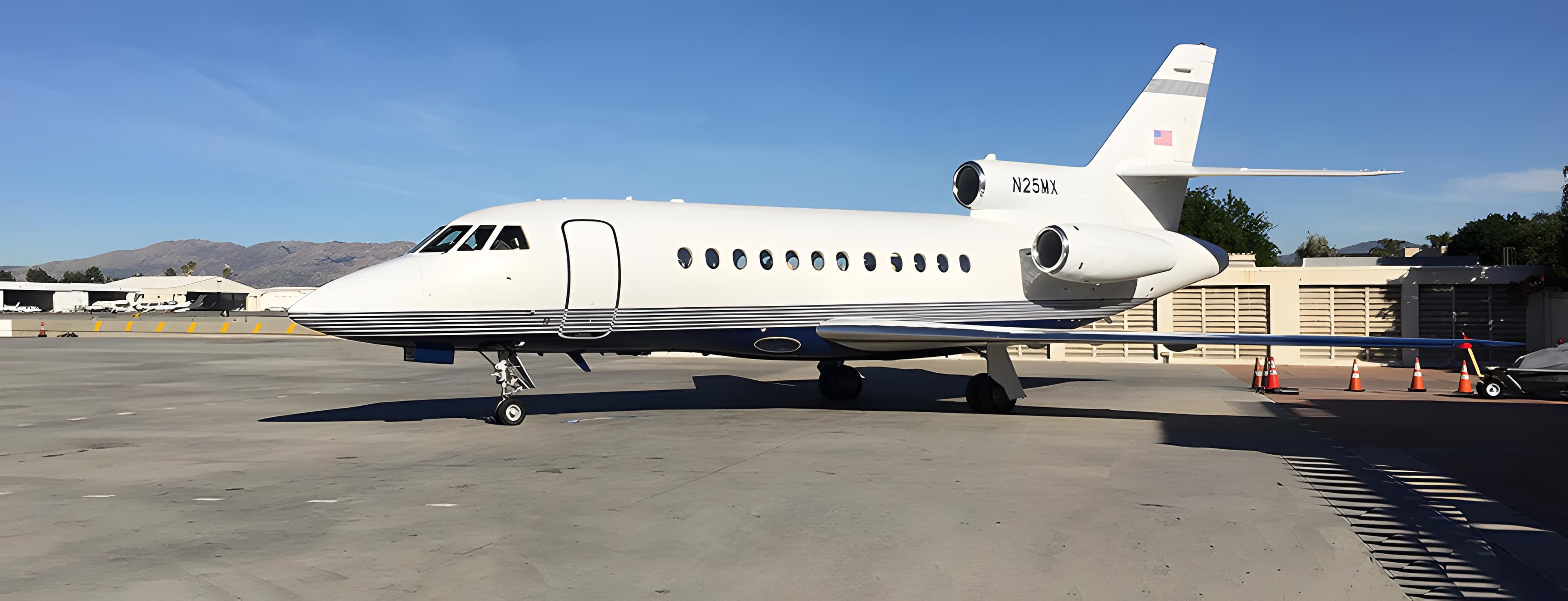 Falcon 900C N25MX