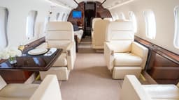Challenger 604 N267DW