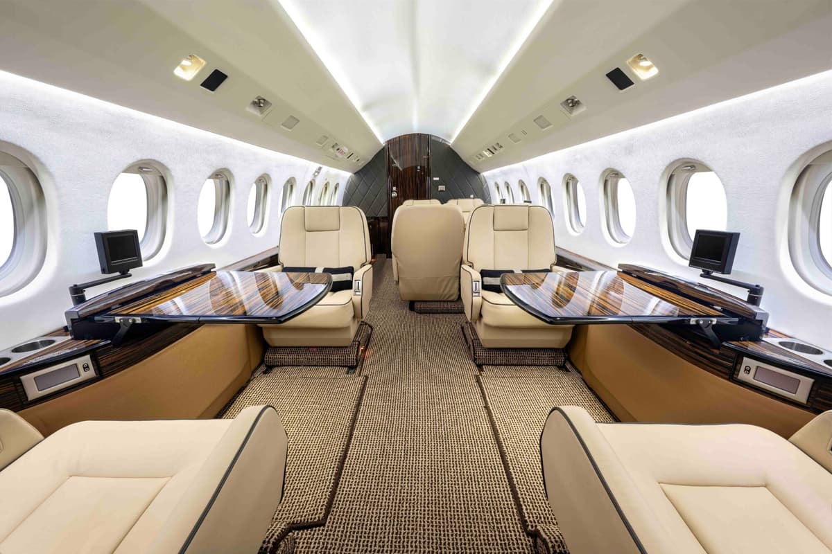 Falcon 2000 N278GH