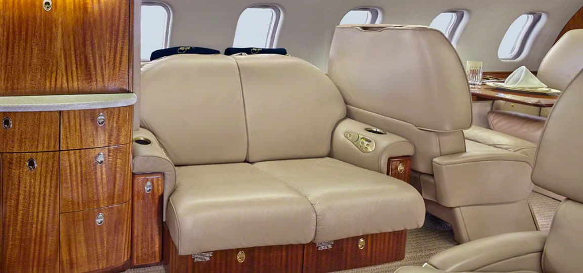 Learjet 60 N280LJ