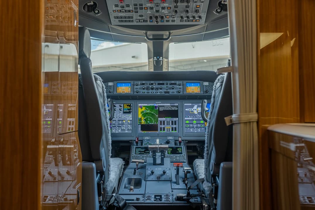 Gulfstream G280 N281HL