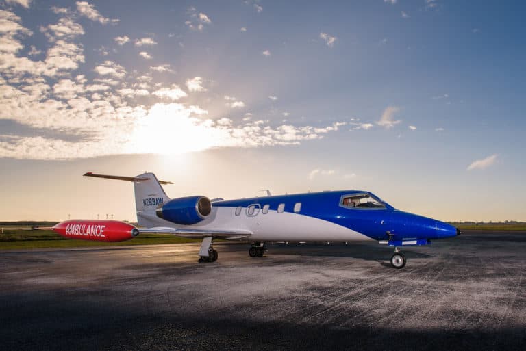 Learjet 35A N289AW