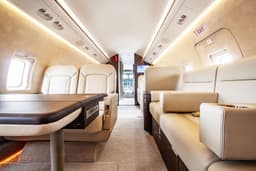 Challenger 604 N28BQ