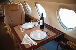 Falcon 50 N290MX