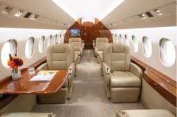 Falcon 900 N297AP