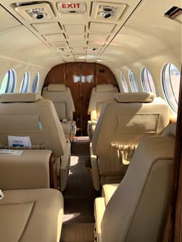 Beechcraft King Air 300 N300CW