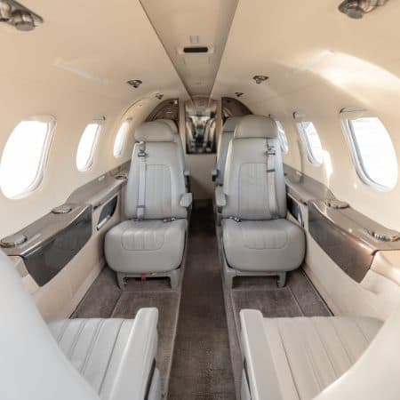 Embraer Phenom 300 N300FL