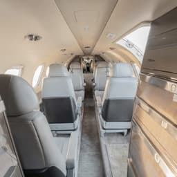 Embraer Phenom 300 N300FL