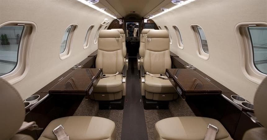 Learjet 75 N300GF