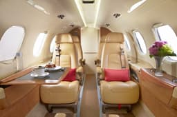 Embraer Phenom 300 N300GV