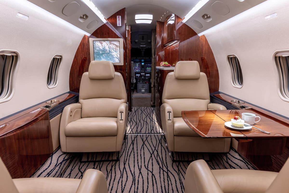 Challenger 300 N300RL