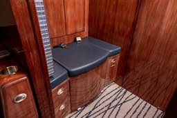 Challenger 300 N300RL