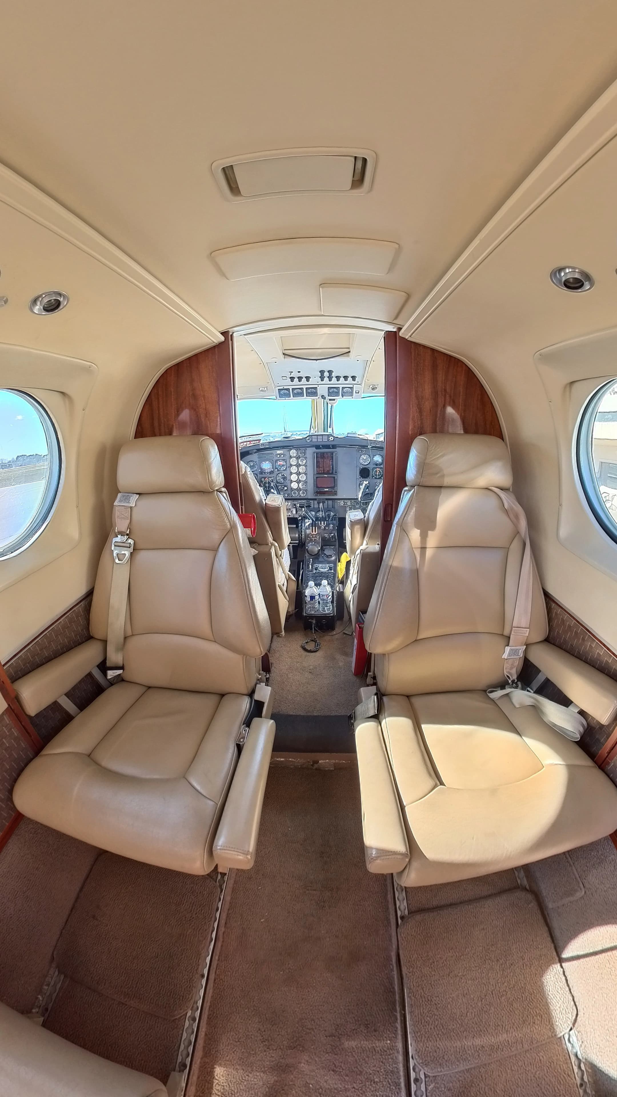 Beechcraft King Air F90 N300TA