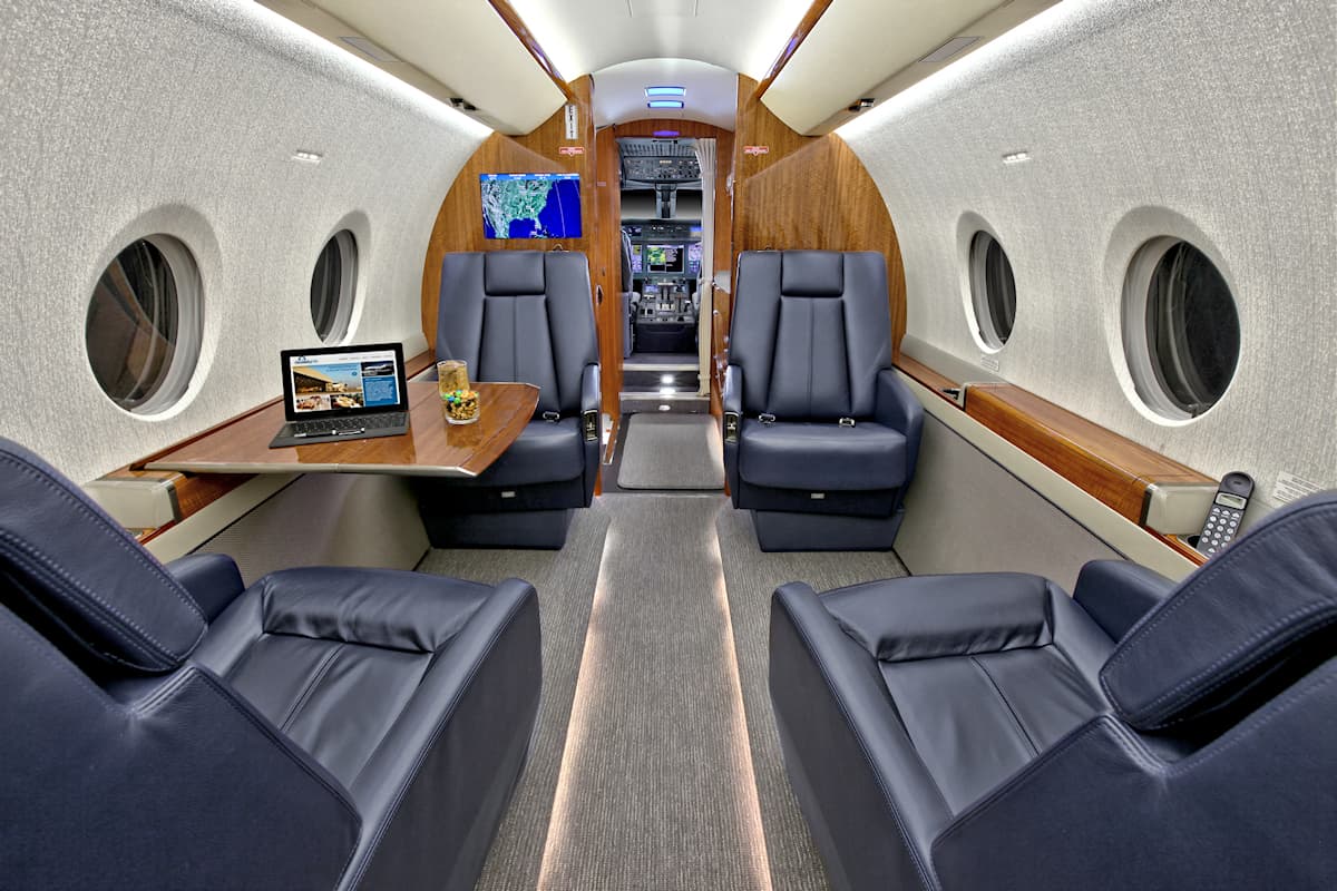 Gulfstream G280 N301WM