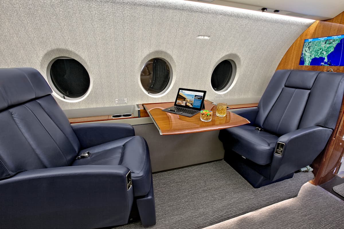 Gulfstream G280 N301WM