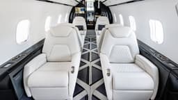 Challenger 300 N302JE