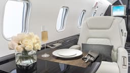 Challenger 300 N303JE