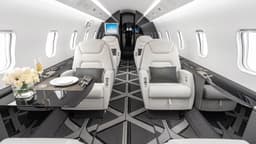Challenger 300 N303JE