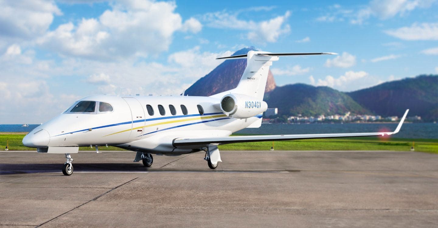 Embraer Phenom 300 N304GV