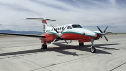 Beechcraft King Air B200 N305LG