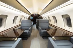 Challenger 605 N305LX