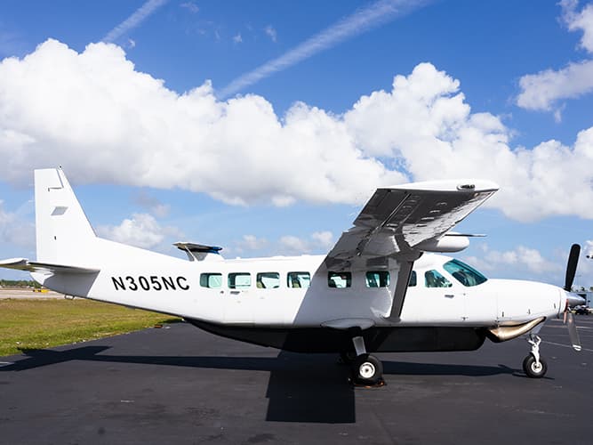 Cessna 208B Grand Caravan EX N305NC