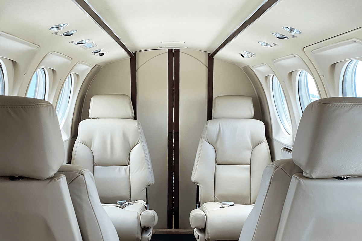 Beechcraft King Air 90 N305TT