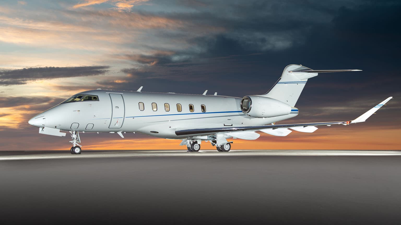 Challenger 350 N312EA