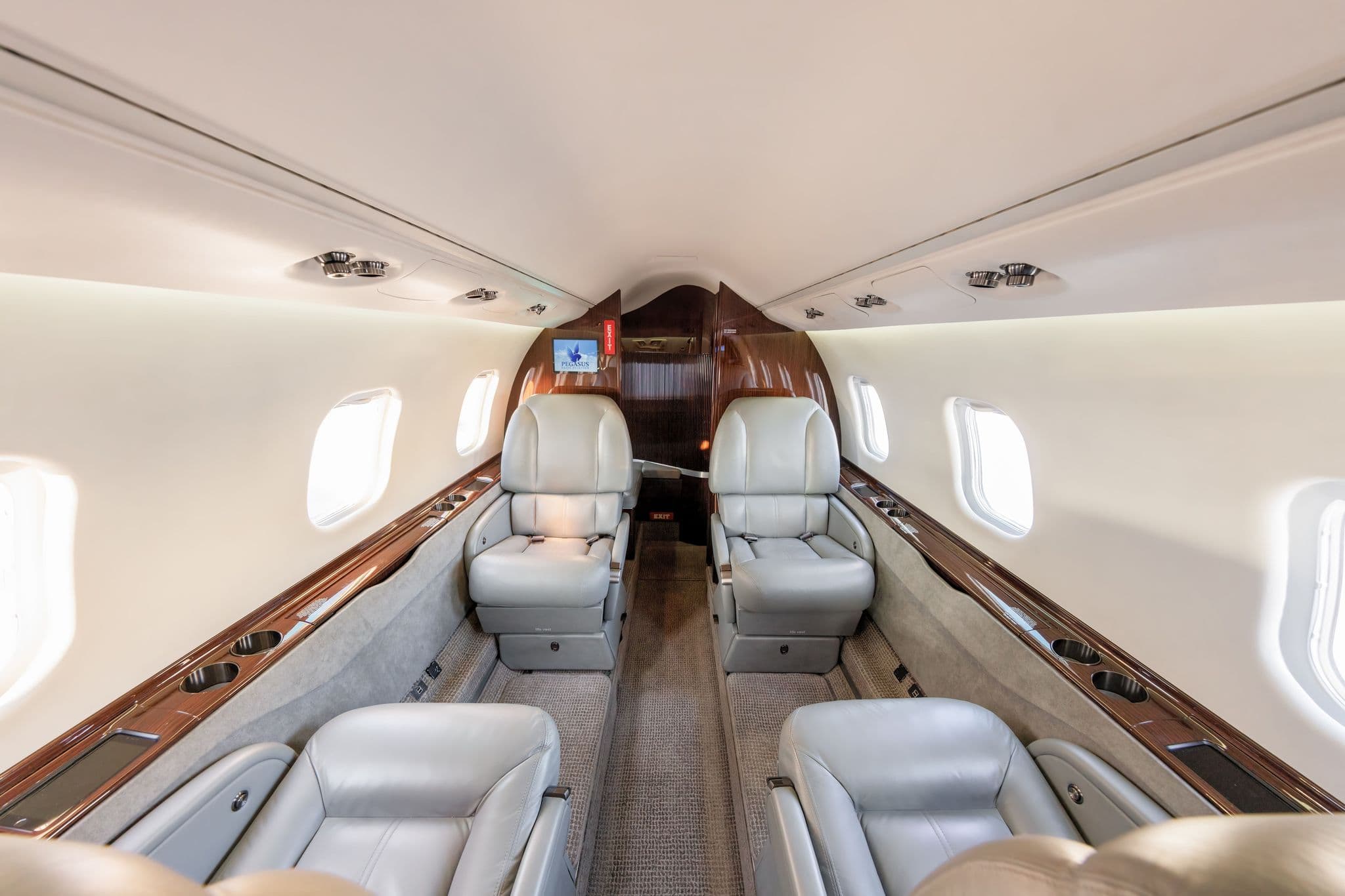 Learjet 60 N314CM