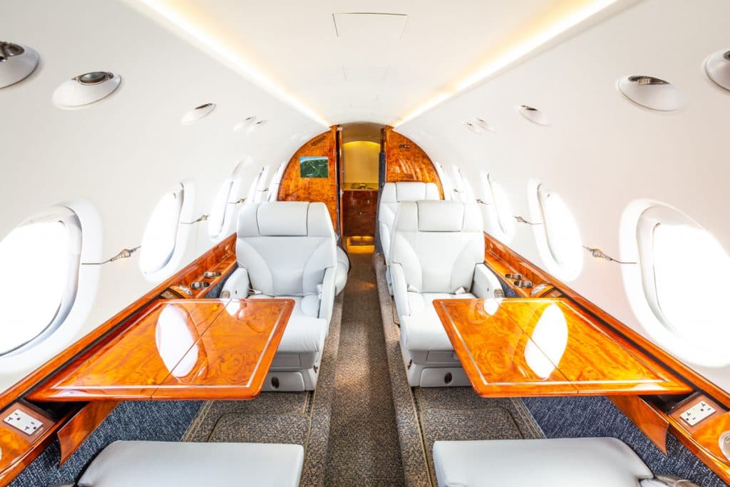 Hawker 800XP N315RC